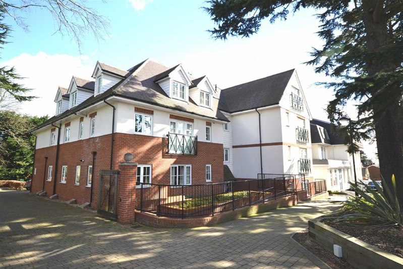 Laurel Court, Epping